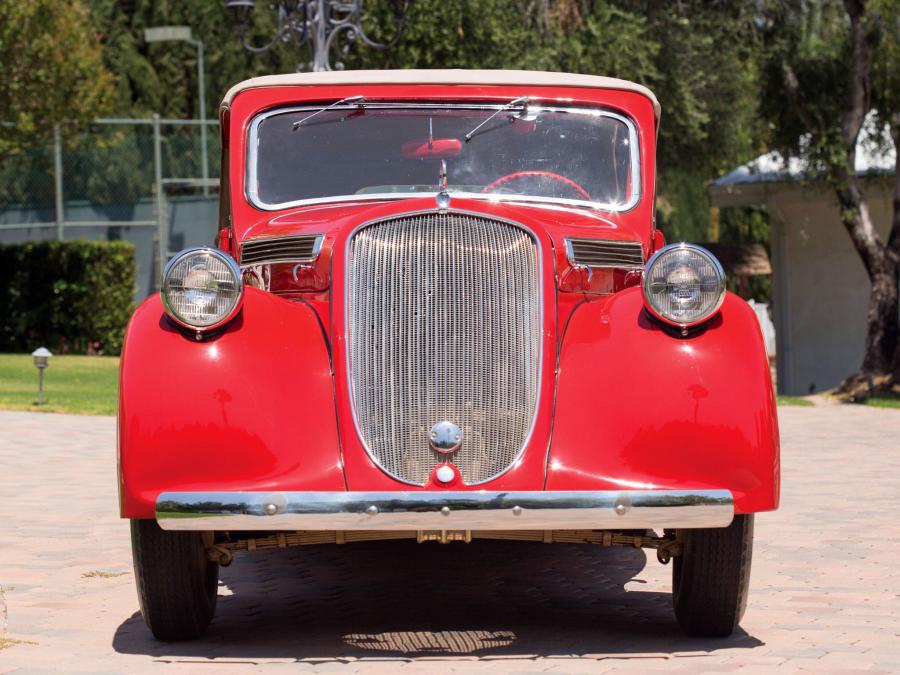  Steyr 220 Cabriolet 1937 года  (фото 3 из 16)